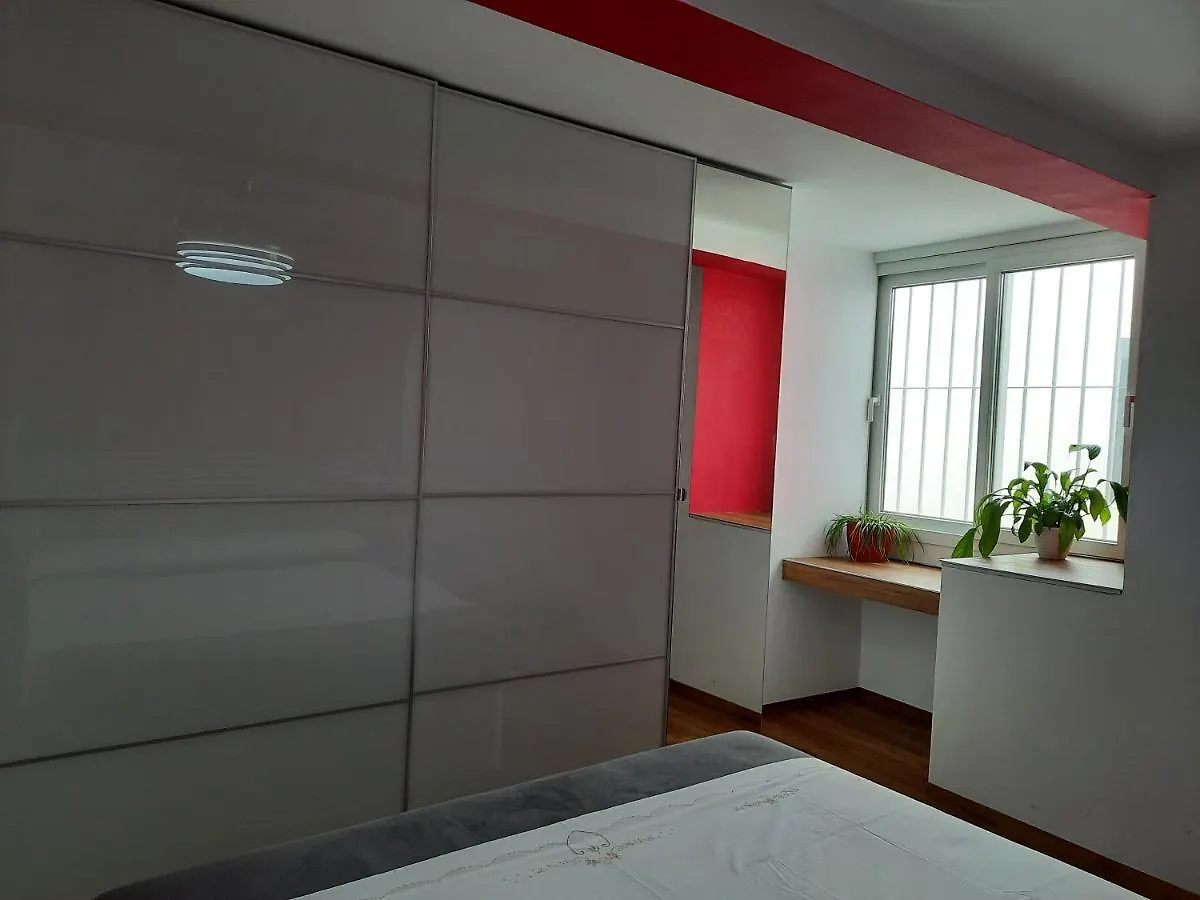 Sunshiny Costa Del Sol - Beach Apartment Fuengirola