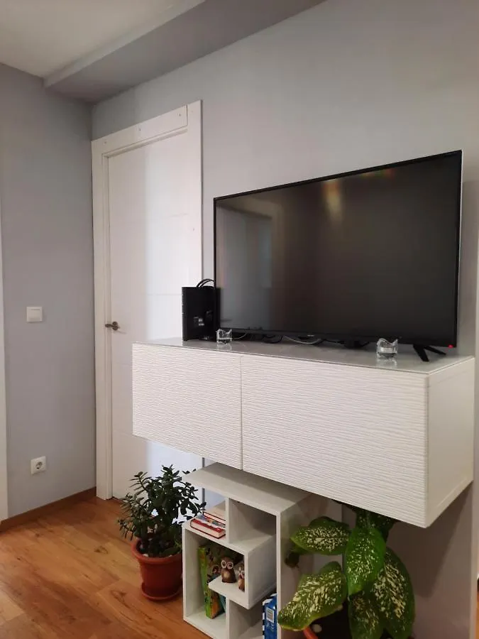 Sunshiny Costa Del Sol - Beach Apartment Fuengirola