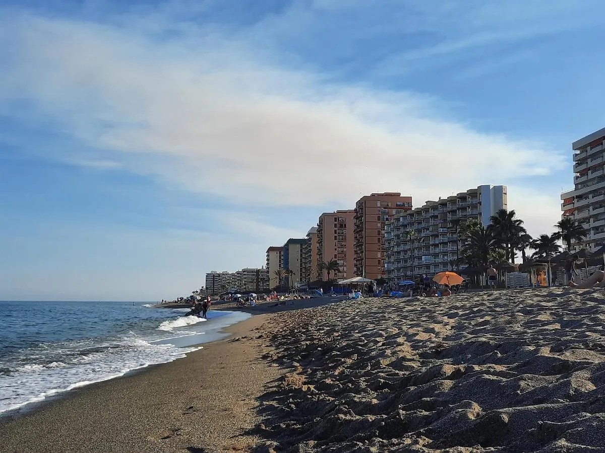 Sunshiny Costa Del Sol - Beach Apartment Fuengirola