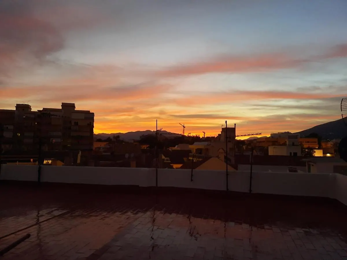 Sunshiny Costa Del Sol - Beach Apartment Fuengirola